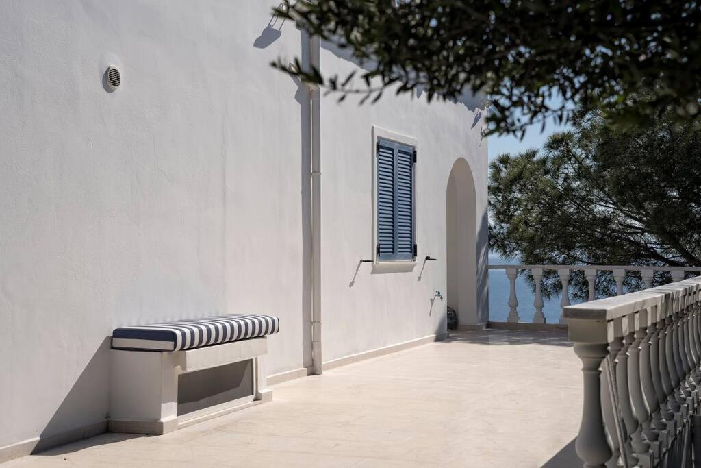 Laconian Collection Villa Big Blue Mavrovoúnion Buitenkant foto