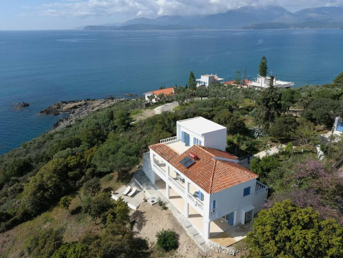 Laconian Collection Villa Big Blue Mavrovoúnion Buitenkant foto